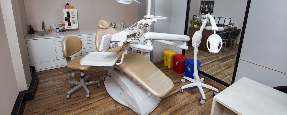 Various Materials Customizable Dental Cabinet Furniture Clinic Dental  Cabinets for Dental Clinic - China Cabinets for Dental Clinic, Office Lab  Sterilization Cabinet