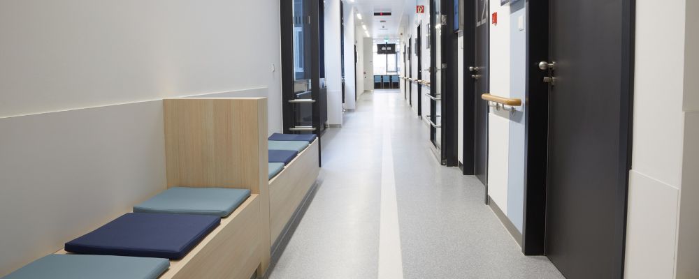 choosing the right flooring for hospitals